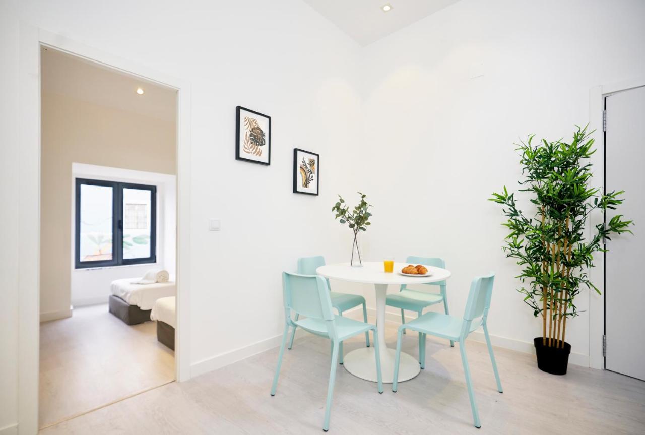 ALTIDO Fabulous 3-BR Apartment in Western Lisboa Exterior foto